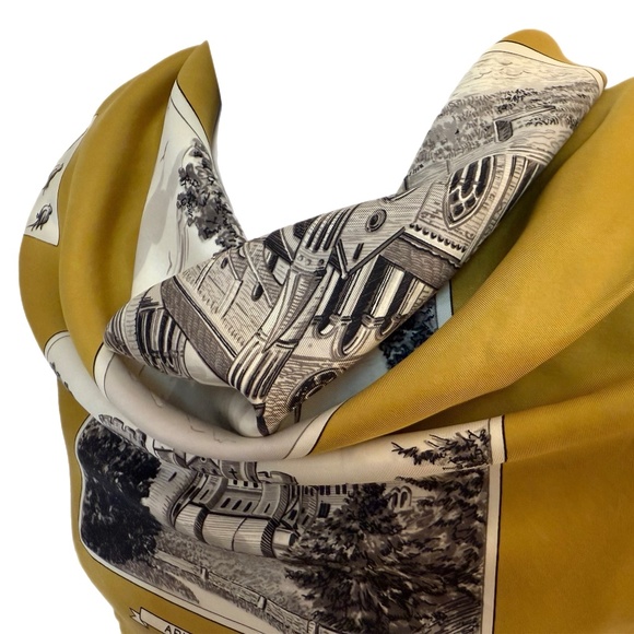 Vintage British Landmark Silk Scarf 🇬🇧 – Chichester Cathedral - 30" Square - Picture 4 of 15